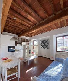 Bilocale a 3 km dalle mura zona arancio