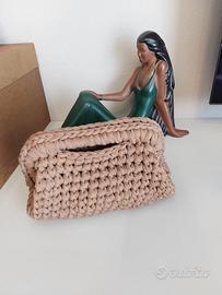 borda clutch marrone