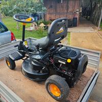 trattorino taglia erba 