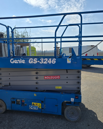 Piattaforma aerea verticale elettrica GENIE GS3246