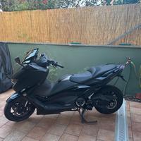 Yamaha T Max 560 - 2021