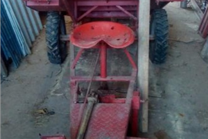 Rimorchio trazionato per motocoltivatore