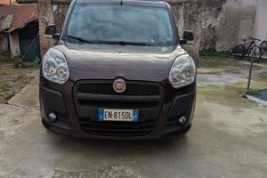 Fiat Doblò con allestimento disabili con pedana