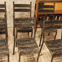 Sedie in stile industriale con finitura effetto in