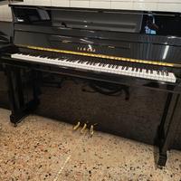 Pianoforte Yamaha B2 seminuovo con trasporto incl.