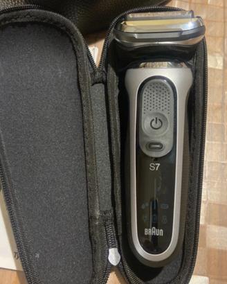 Rasoio elettrico serie7