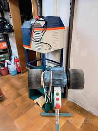 Sciolinatrice a caldo e spazzolatrice