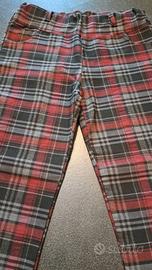 Pantaloni scozzesi rosso-grigio-neri