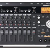REGISTRATORE DIGITALE 8 TRACCE TASCAM DP-03