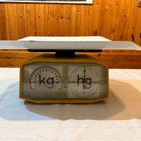 Bilancia neonati vintage funzionante