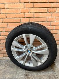 4 gomme chiodate Continental su cerchi BMW