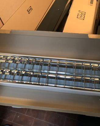 Apparecchio di illuminazione da soffitto o parete
