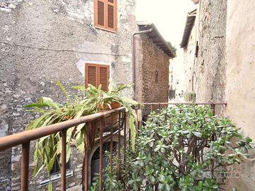 3 LOCALI A SERMONETA