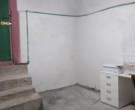 Cantina / Fondo / Box 14 mq a Pitelli
