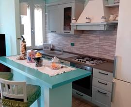 Trilocale a Carrara