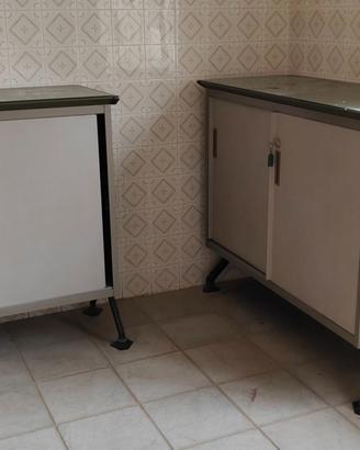 N. 2 mobili Olivetti anni 60