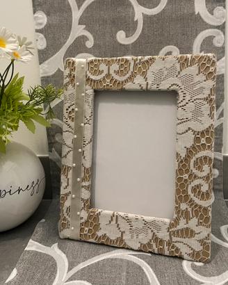 Cornice con pizzo vintage