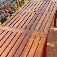 Tavolo in legno con prolunghe