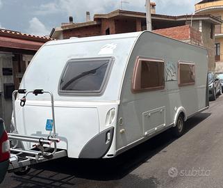 Roulotte Knaus SudWind 6 posti