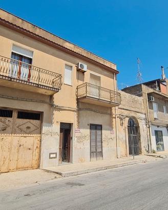 Castelvetrano casa indipendente con garage