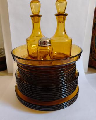 set cucina piatti vintage vetro ambrato