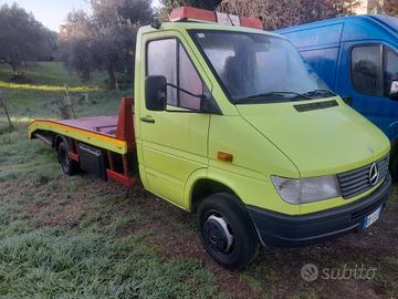 Mercedes-benz sprinter 2.9cc permuto con auto