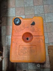 TANICHE  hulk e una Yamaha 