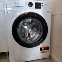 lavatrice Hotpoint Ariston con cuscinetto rotto