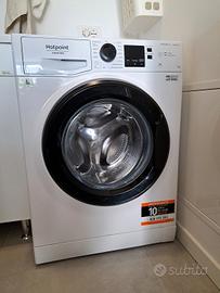 lavatrice Hotpoint Ariston con cuscinetto rotto