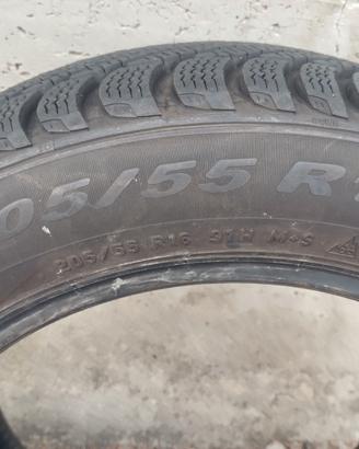 Gomma Copertone Pirelli Cinturato 205/5 R16