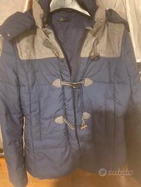 Giubbotto invernale con cappuccio