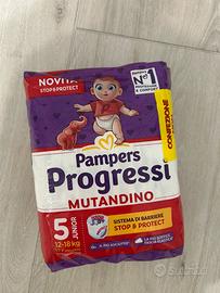 Pannolini pampers mutandino