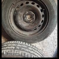 gomme nexen  165/70r14