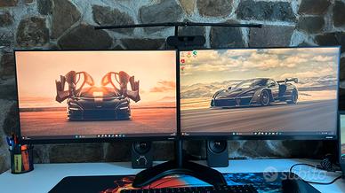 Schermo PC doppio con braccio 27”x2