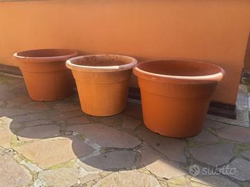 3 vasi grandi per piante