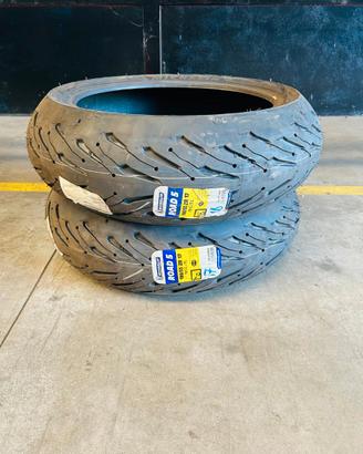 MICHELIN ROAD 5 mis. 190/55ZR17 73 DOT DIFFERENTI.