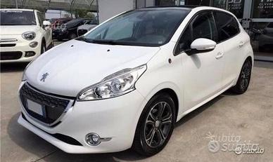 Peugeot 208 2014 ricambi