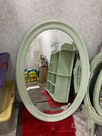 Specchi colore verde chiaro