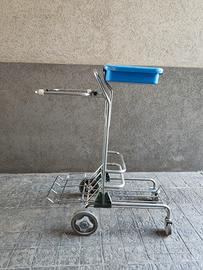 Carrello per pulizie porta oggetti