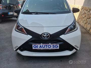 Toyota Aygo 1.0 VVT-i 69 CV 5 porte x-cool TSS