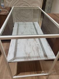 Tavolo espositore per negozio