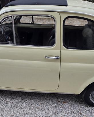 Fiat 500L (1970) Un abito d'alta moda su 4 ruote