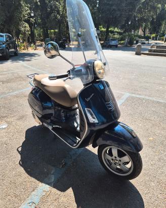 Vespa 300 GTS