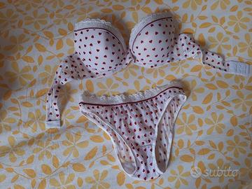 reggiseno e slip nuovi