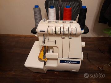 macchina da cucire taglia e cuci Huskylock 901