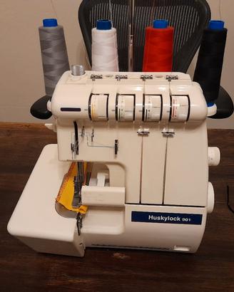 macchina da cucire taglia e cuci Huskylock 901
