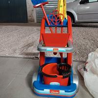 carrello pulizie