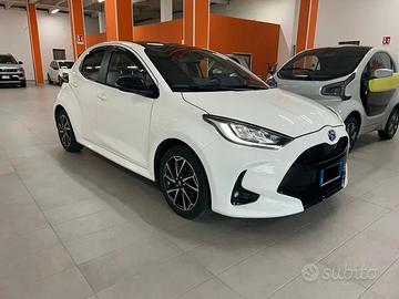 Toyota Yaris 1.5 Hybrid 5 porte Lounge
