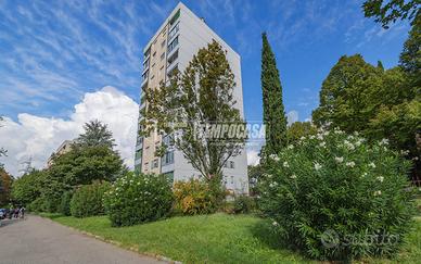 Quadrilocale al terzo piano con ascensore e box au