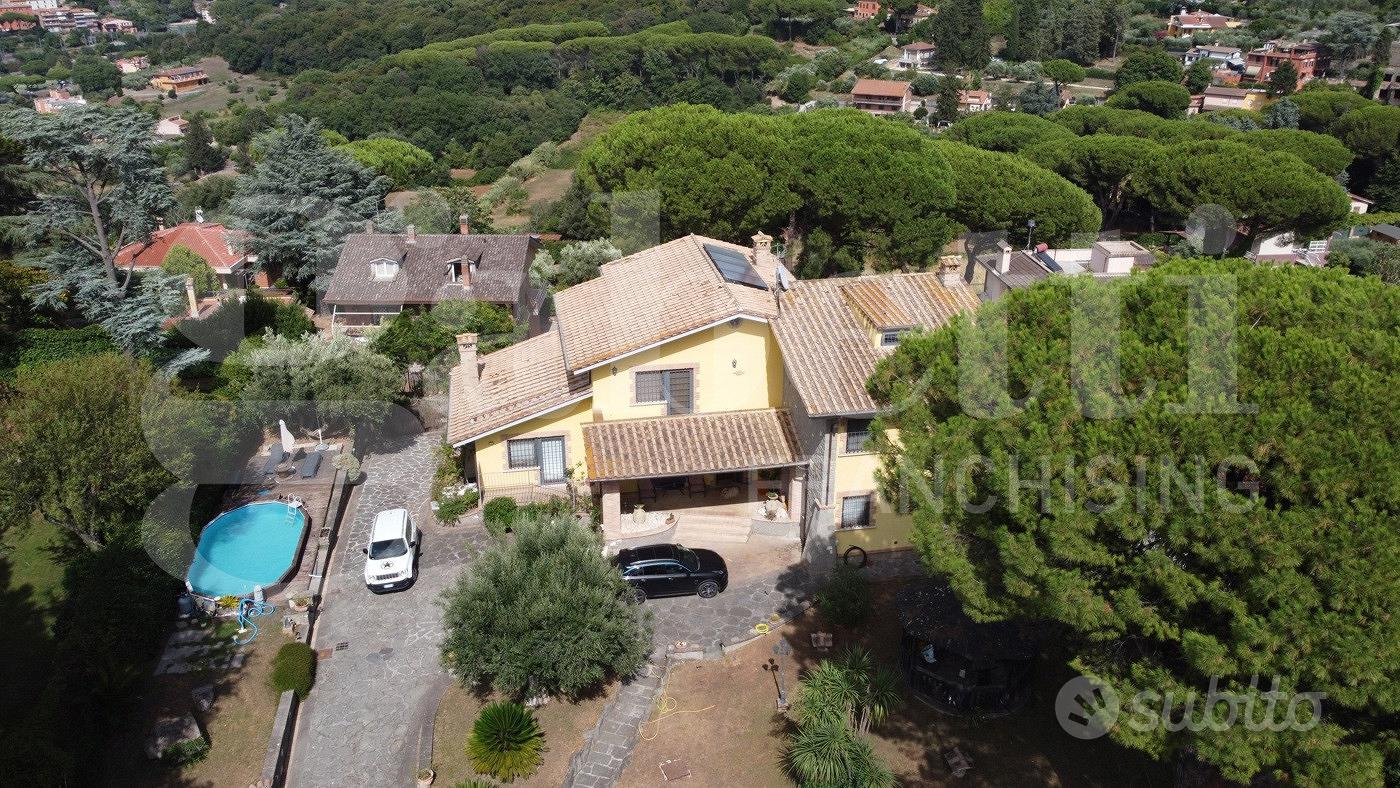Villa o villino Marino [1090 MONTE CRESCENZOVRG] ( - Vista 3